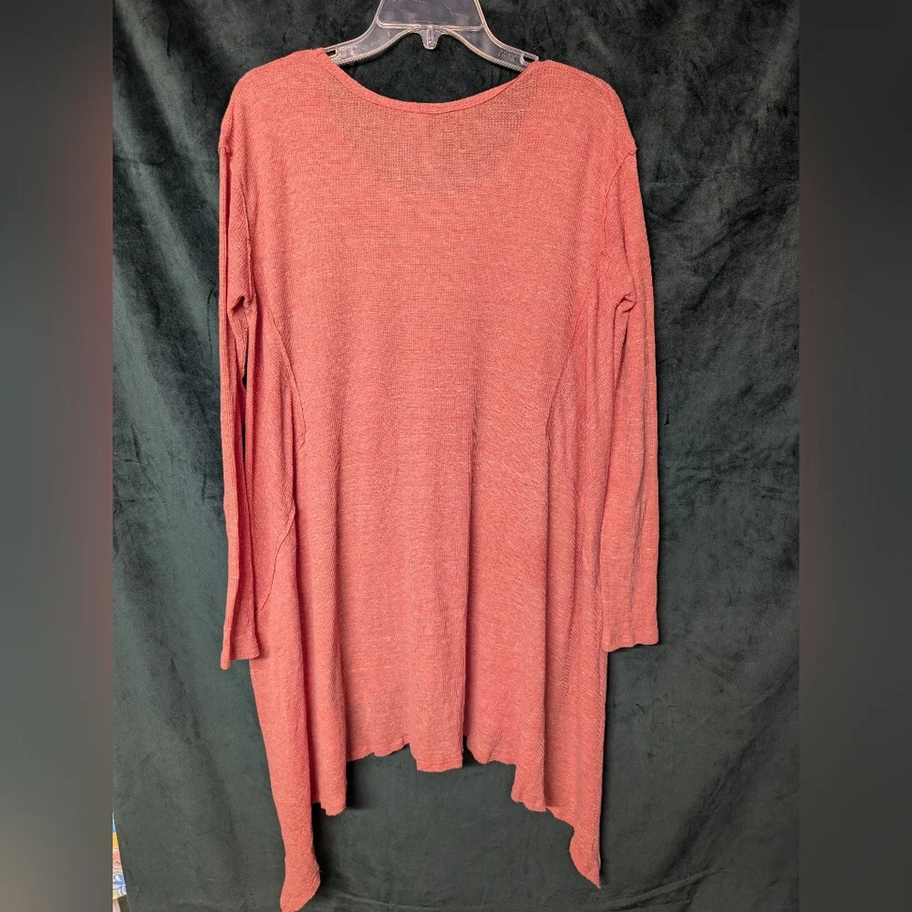 Free People Women's Coral Waffle Knit Oversized Asymmetrical Hem Long Sleeve Top